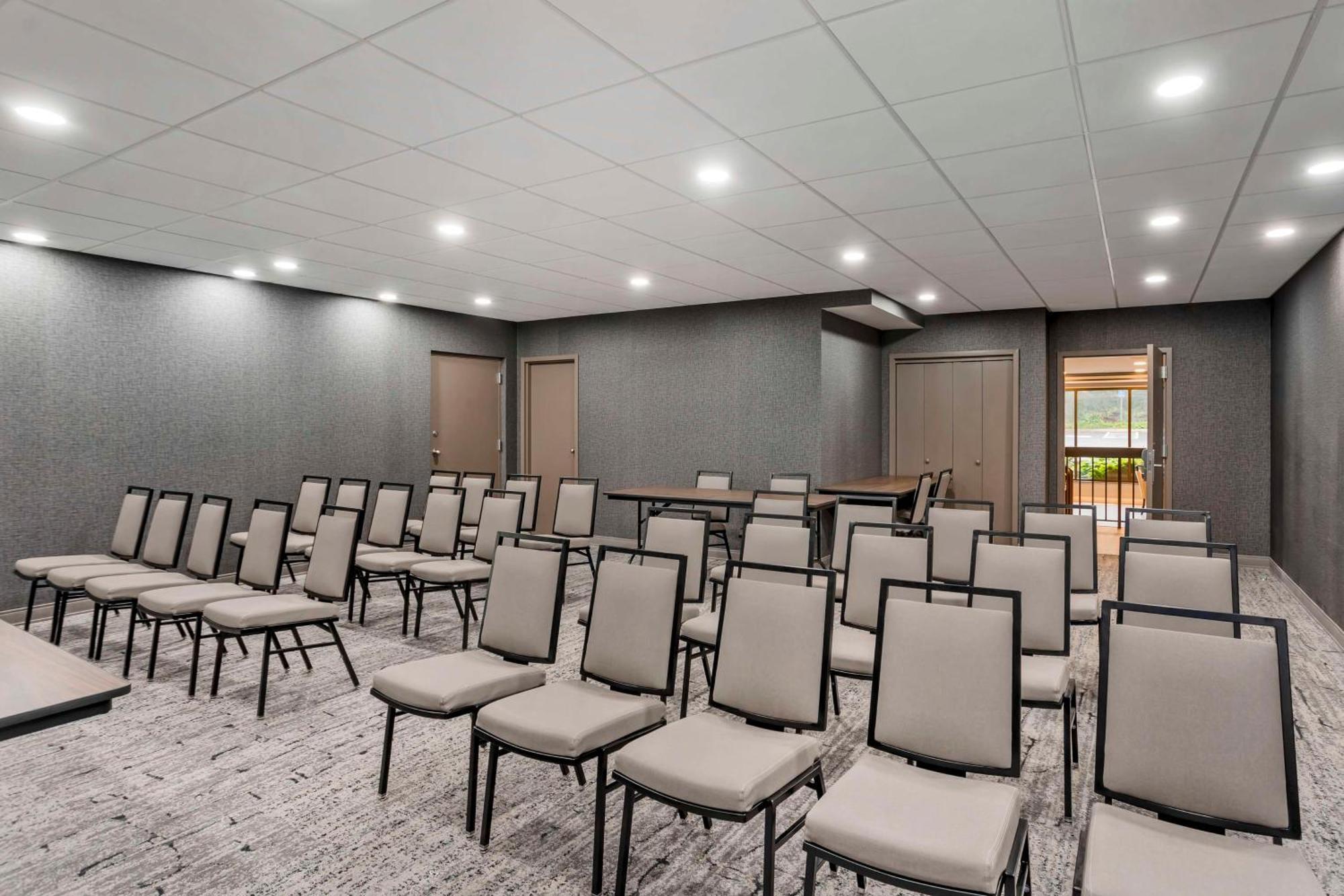 Best Western Plus Heritage Rail Inn & Suites York Dış mekan fotoğraf